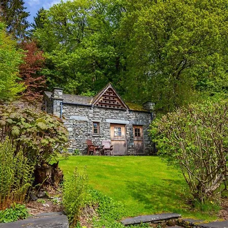 Holiday home Dovecot